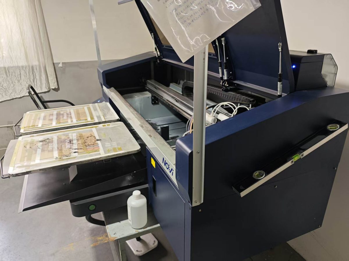 Used DTF powder shaker or DTG printer