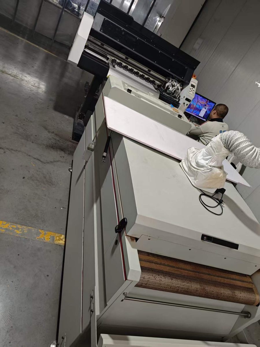 Used DTF powder shaker or DTG printer